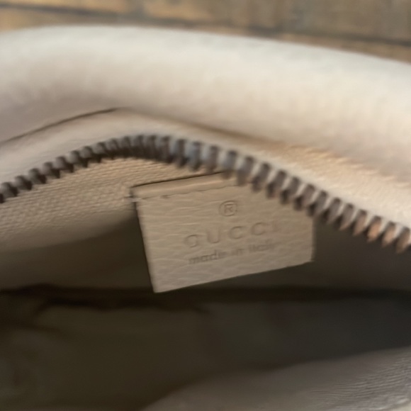 SOLD-Gucci Belt Bag⭐️ - Picture 3 of 16